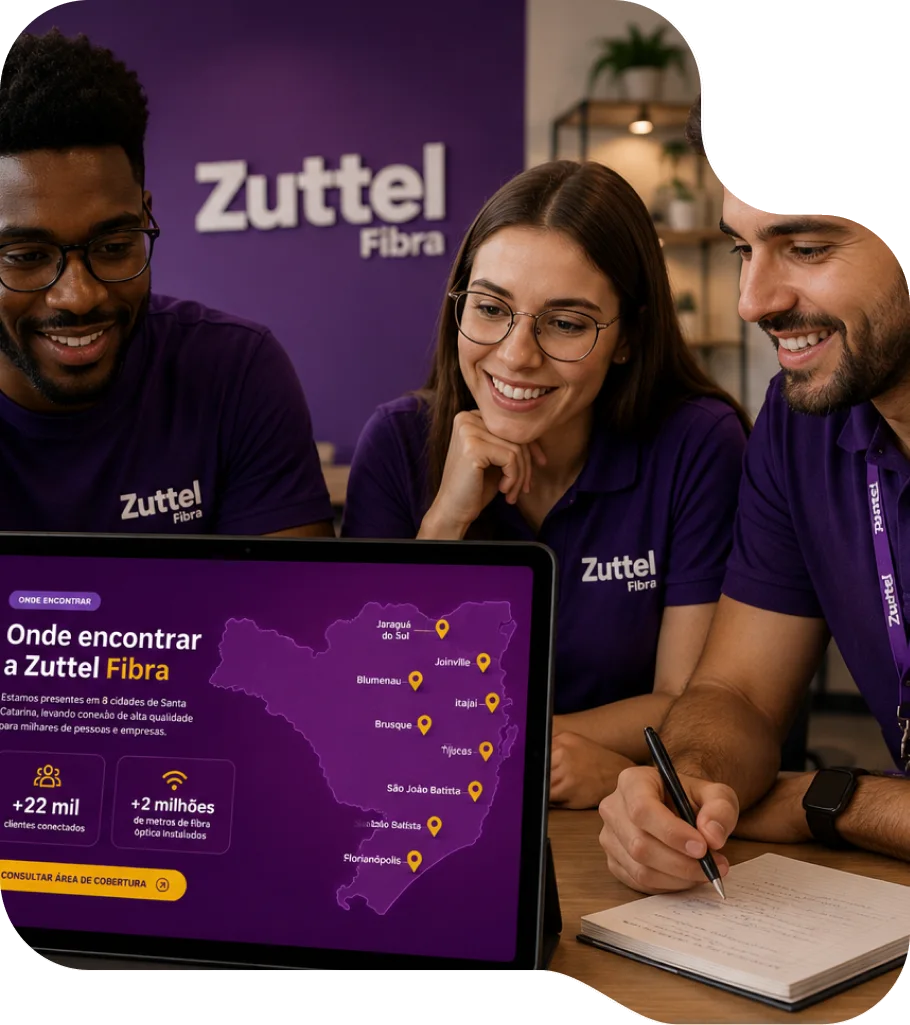 Equipe da Zuttel apresentando o mapa de cobertura em um tablet