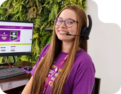 Atendente Zuttel sorrindo